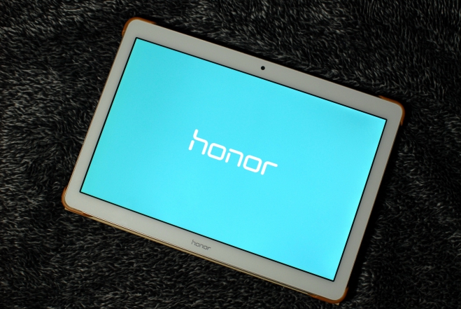 全能的平板小鲜肉，追剧停不下来——荣耀畅玩平板2开箱体验