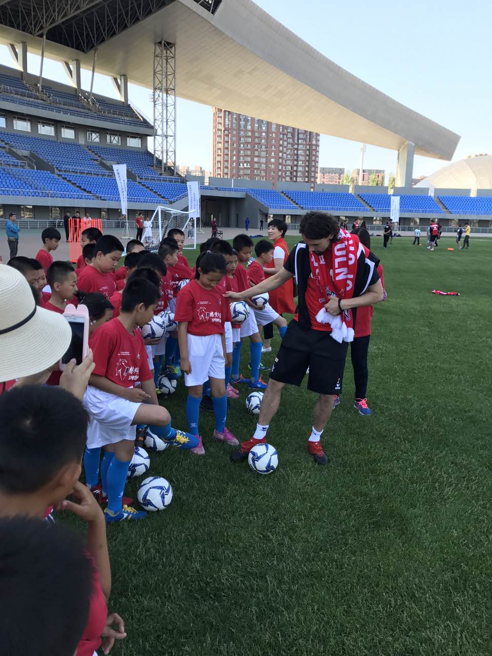 肇俊哲德甲,肇俊哲踢球