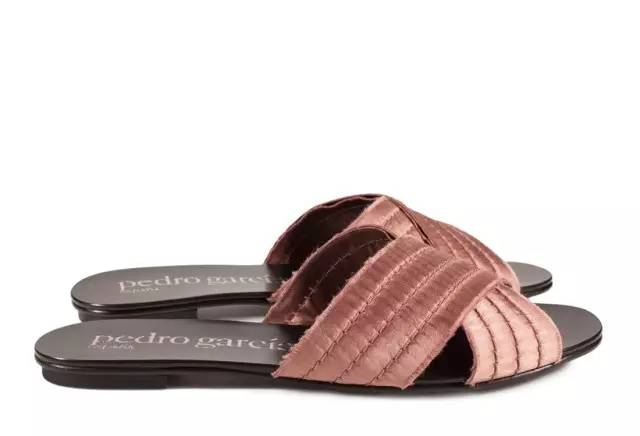 5月*服私**｜你真的需要买这么多鞋吗？嗯，真！需！要！