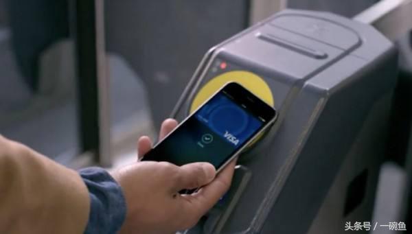 极客丨谷歌地图十周岁！PS3游戏机宣布停产！网络安全法新规