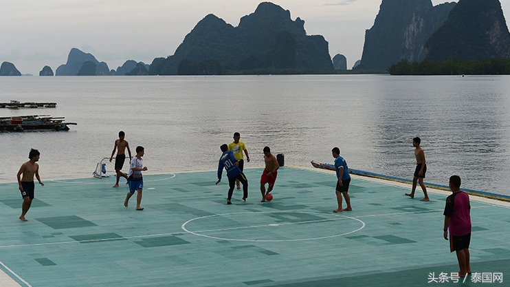水上足球场哪家好,水上浮台足球场