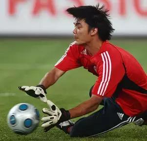 18岁被借给印尼,一路升级成圣战士,他都经历了什么?