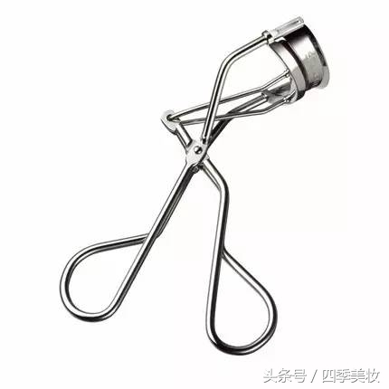 初学化妆需买哪些简单化妆品,新手化妆必备化妆品一套