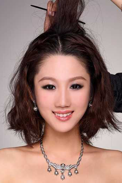 韩式新娘盘发教程化身最靓美娇娘