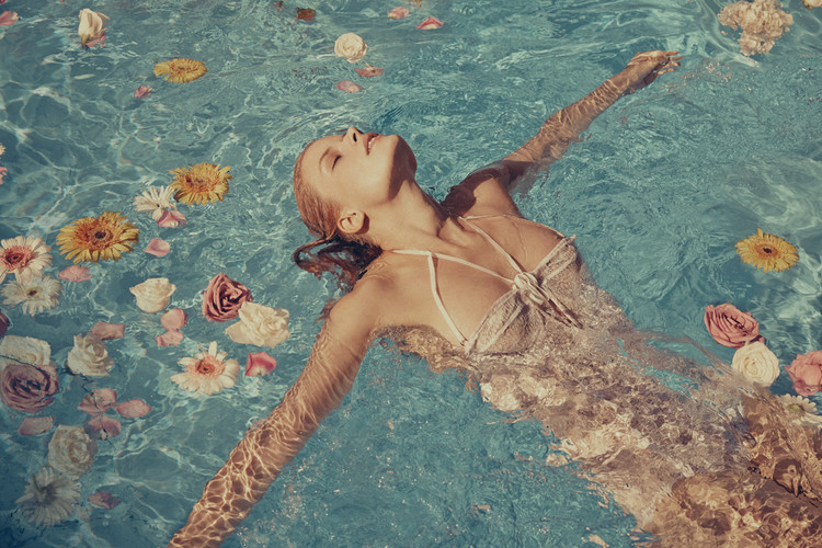 海边泳衣简单又时髦,海边泳衣推荐高颜值连体