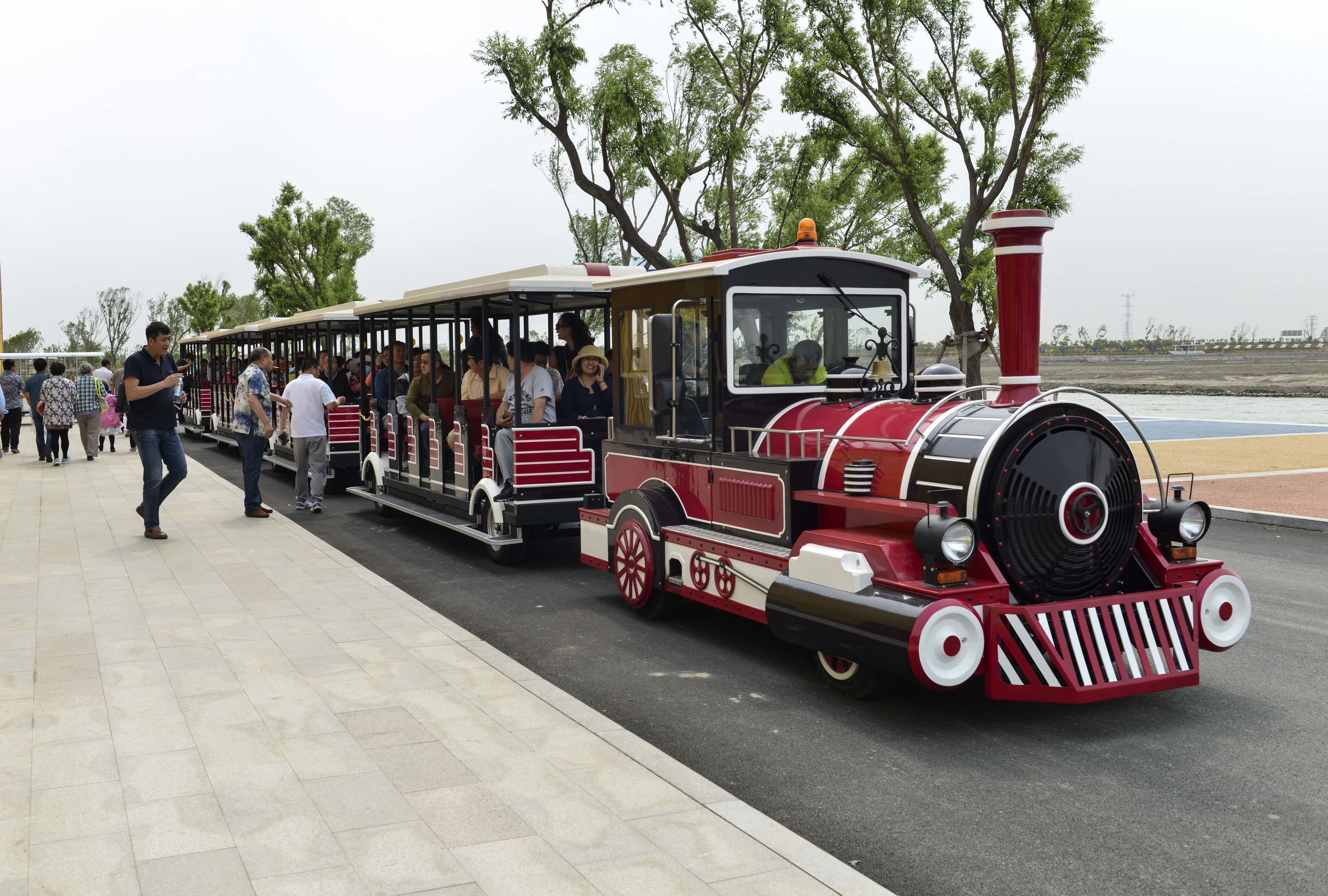 捕鱼捉到螃蟹,出海捕鱼和赶海哪里好玩