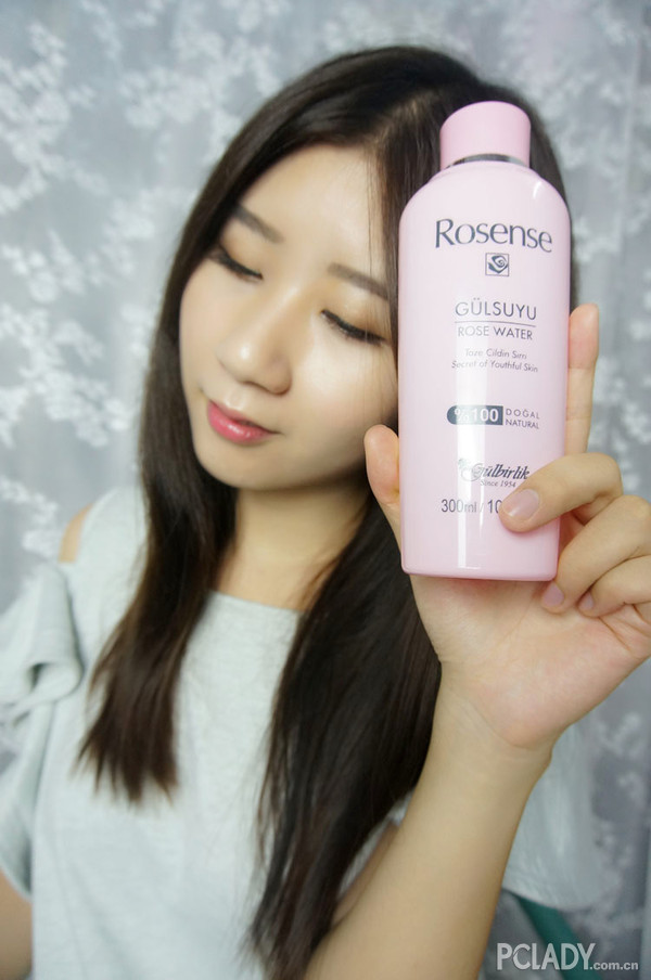 夏天皮肤干燥起皮用热水洗脸,夏天不拒绝油腻的小妙招