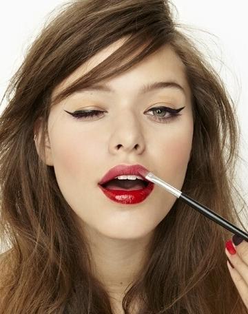 几百的唇膏,几百块钱的唇膏