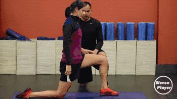 足球运动员健身的训练方法,足球拉伸训练100个经典动作