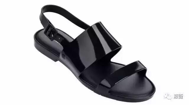 下雨穿什么雨鞋最方便,秋冬下雨天穿搭