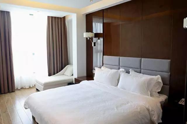 拒绝下饺子，出门就是海，双月湾爱琴海酒店