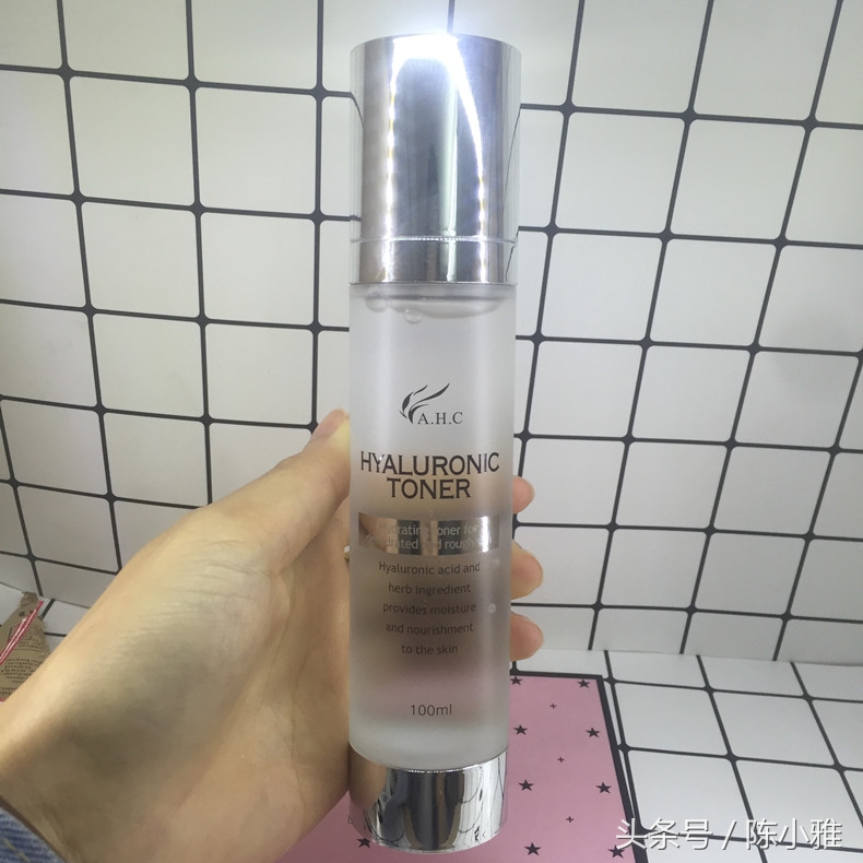 有什么好用又平价的爽肤水啊,爽肤水纸膜哪个牌子好用