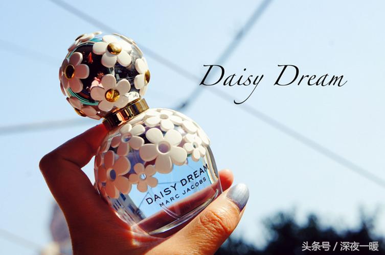 有什么香水瓶身是花的,有一款香水很好闻又很好看