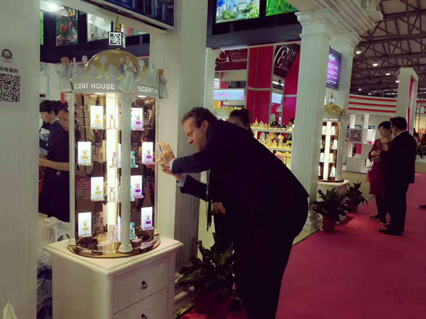 汇香坊化妆品店加盟,香水吧加盟店经验分享