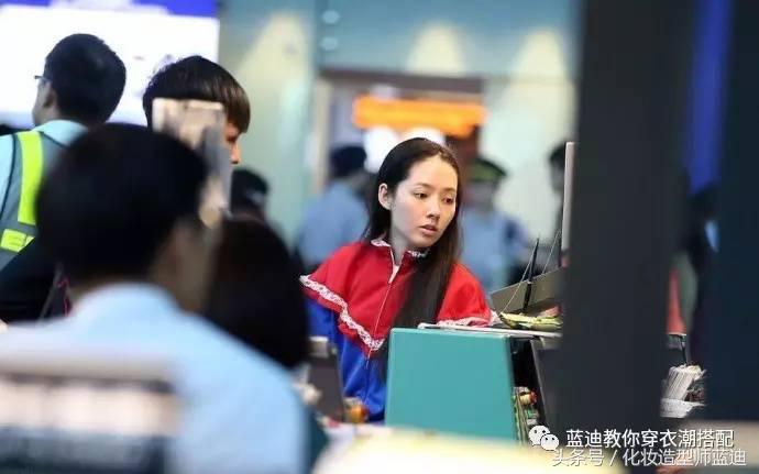 江疏影私服曝光,刘诗诗江疏影pk风衣新穿搭