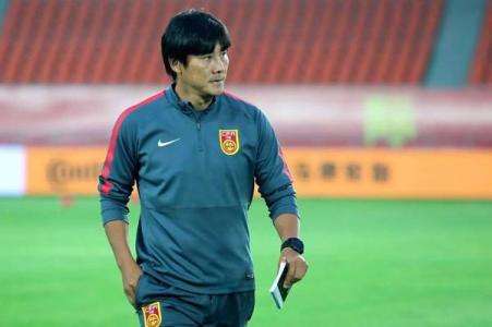 他才是应该离开北京国安的人球队崩盘他不可推卸！