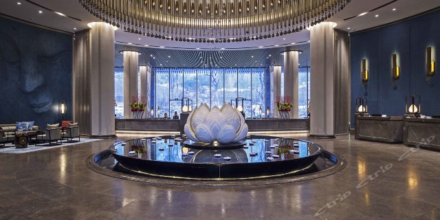 清风和煦，十里芳华，无锡灵山君来波罗蜜多酒店