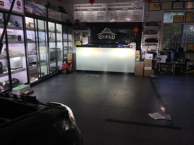 奔驰ml350大灯升级海拉5双光透镜,奔驰ml400大灯改装多少钱