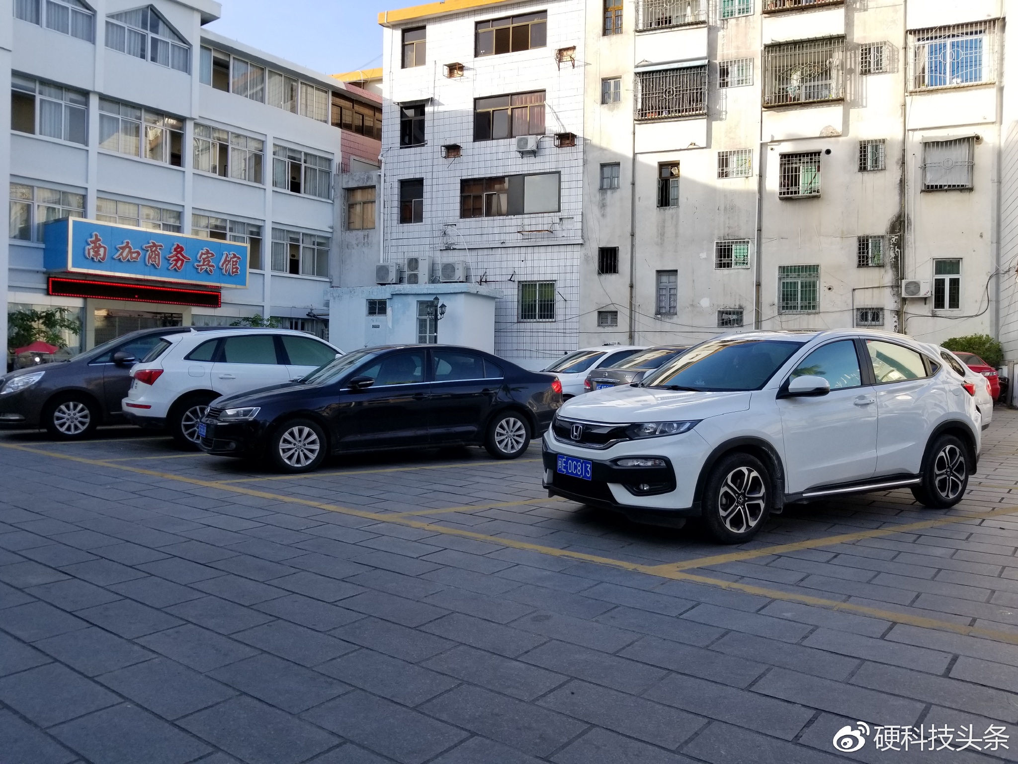 安卓阵营vs苹果阵营,盖乐世s跟三星s7对比