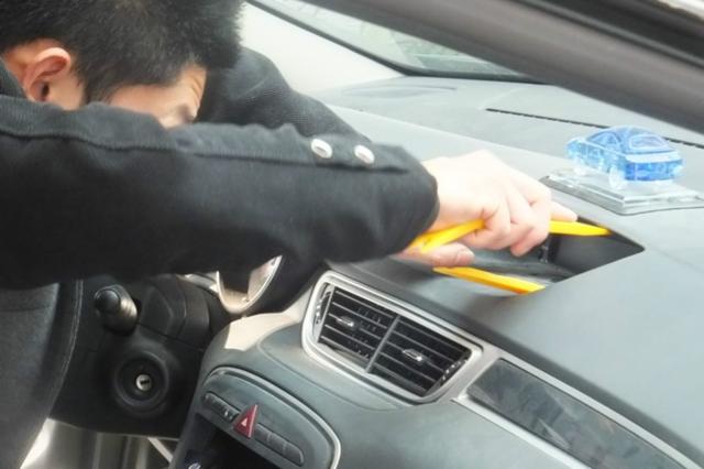 汽车导航安装视频教程,汽车安装导航大概多少钱