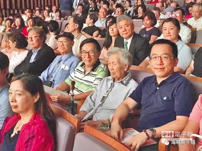 蔡英文跌倒,陈水扁吃饱?