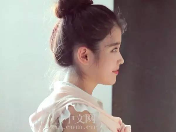 元宵节丸子头,元宵节怎么扎丸子头好看图片