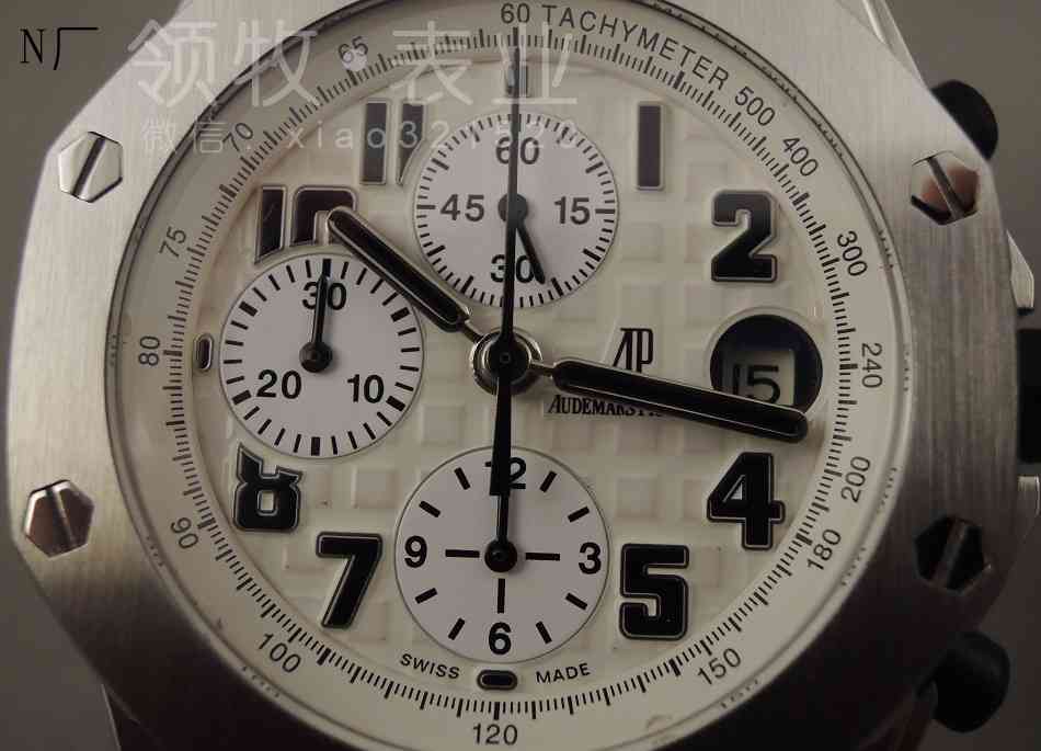 资深鉴表师揭秘几千块钱香港代购的爱彼沙漠腕表！