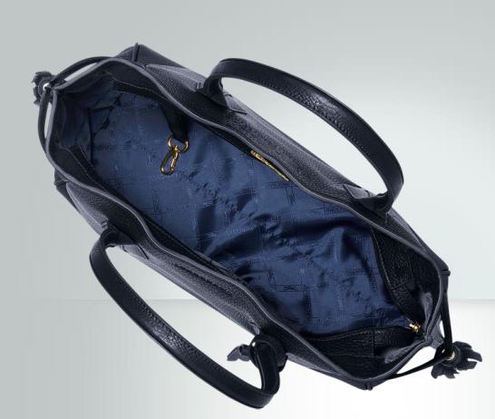 伦敦时装周时尚衣服穿搭,最新时装周街拍包包