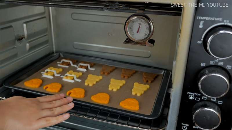 风靡韩国的小熊饼干杯缘子，最适合妈妈和孩子一起做