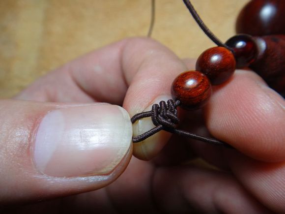 佛珠绳子断了去哪里修,佛珠绳子断了怎么办