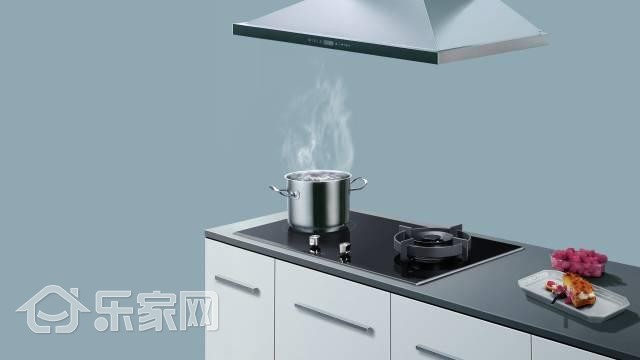 燃气灶做饭做一半突然熄火了,厨房灶具一直打火然后熄火怎么办