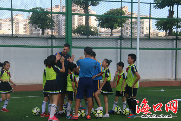 巴塞罗那俱乐部夏令营,海口足球培训夏令营