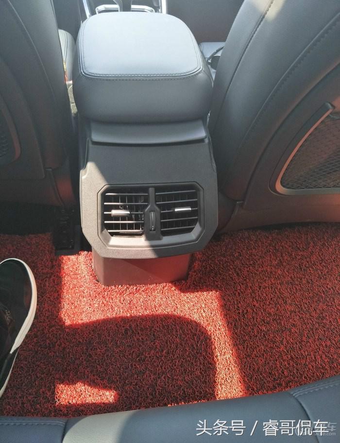 哈弗h62018款蓝标超豪华收车价,哈弗h6蓝标2017款2.0t当时落地价