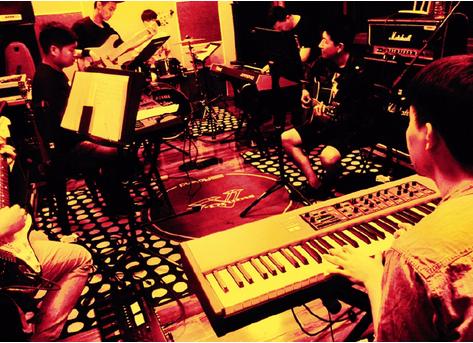 你认为最虐心的一句歌词,还有哪些虐心的歌词