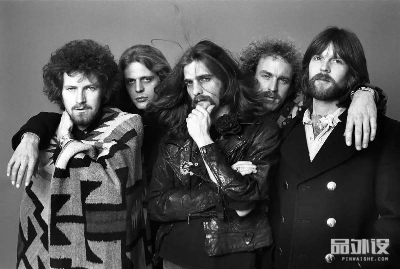 缤特力backbeatfit耳机评测,缤特力蓝牙耳机带耳塞