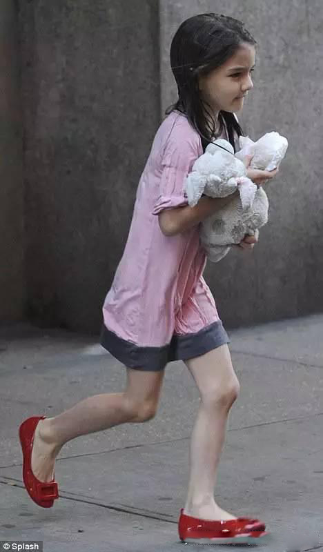 一双童鞋就15万，盘点星二代的时尚穿搭，起跑线已经甩你几条街