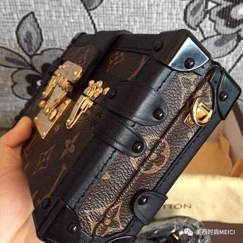 lv手袋性价比,lv手袋买大号还是中号好看