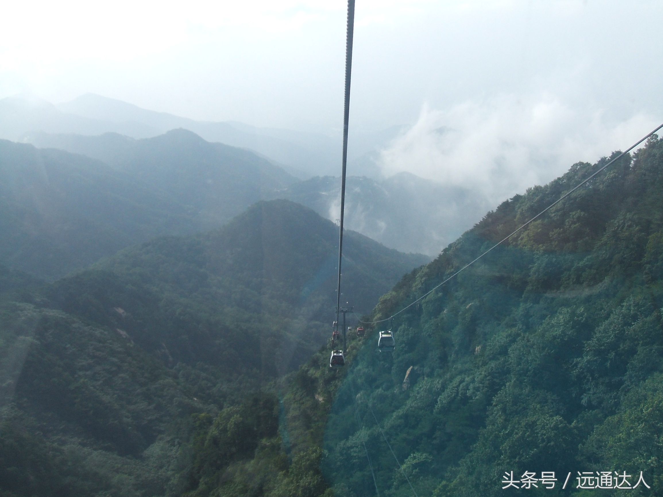 身为泰安人第一次爬泰山,陪爷爷爬泰山感慨朋友圈