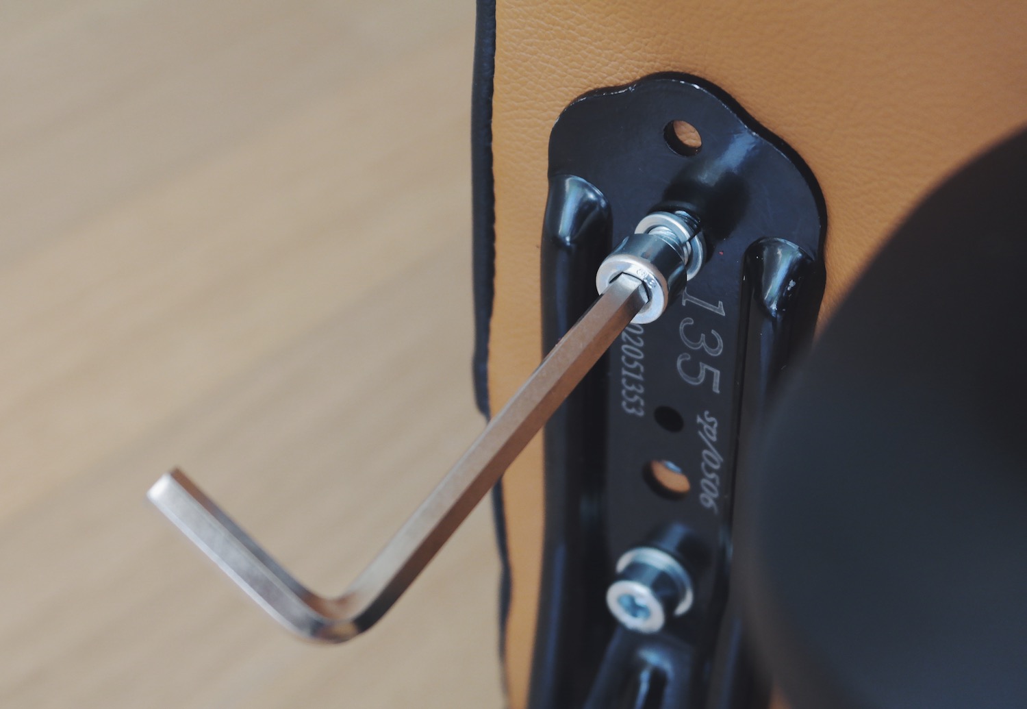 dxracer电脑椅评测,dxracer电脑椅黄色