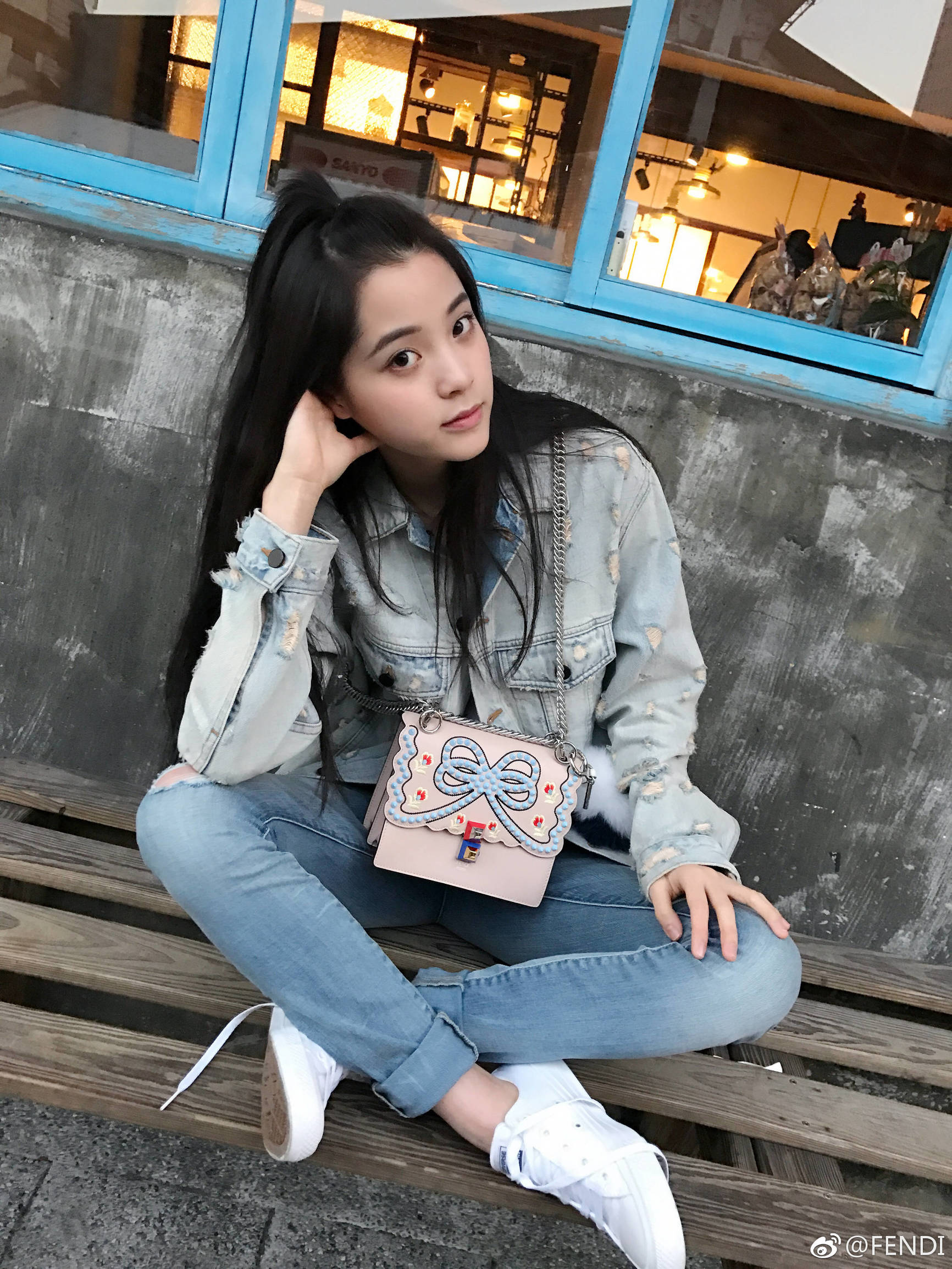 王嘉尔和fendi的关系,王嘉尔跟fendi解约了吗