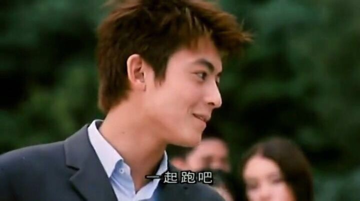 陈冠希当爸爸后变晒娃狂魔,陈冠希被曝当爸爸