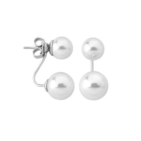 网袜加牛仔裤还是让杨幂穿吧，我只能接受唐嫣美美的珍珠~