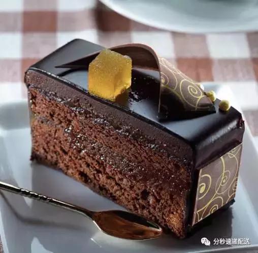 蛋糕怎么配送比较安全,配送蛋糕的方法和技巧