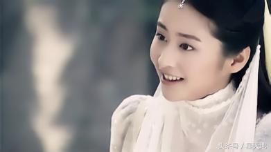 从最丑的“*妇情**”,脱变成为天才设计师,颖儿的星路并不是很顺利