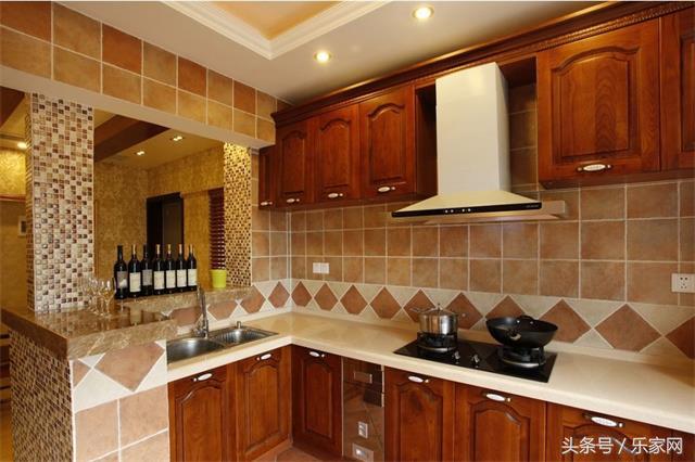 阳台用什么材料吊顶比较防水防潮,吊顶用什么材料好不怕水耐用