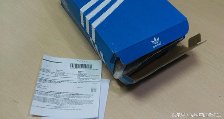 adidas哪个系列适合宽脚休闲鞋,绿尾小白鞋adidas有没有过时