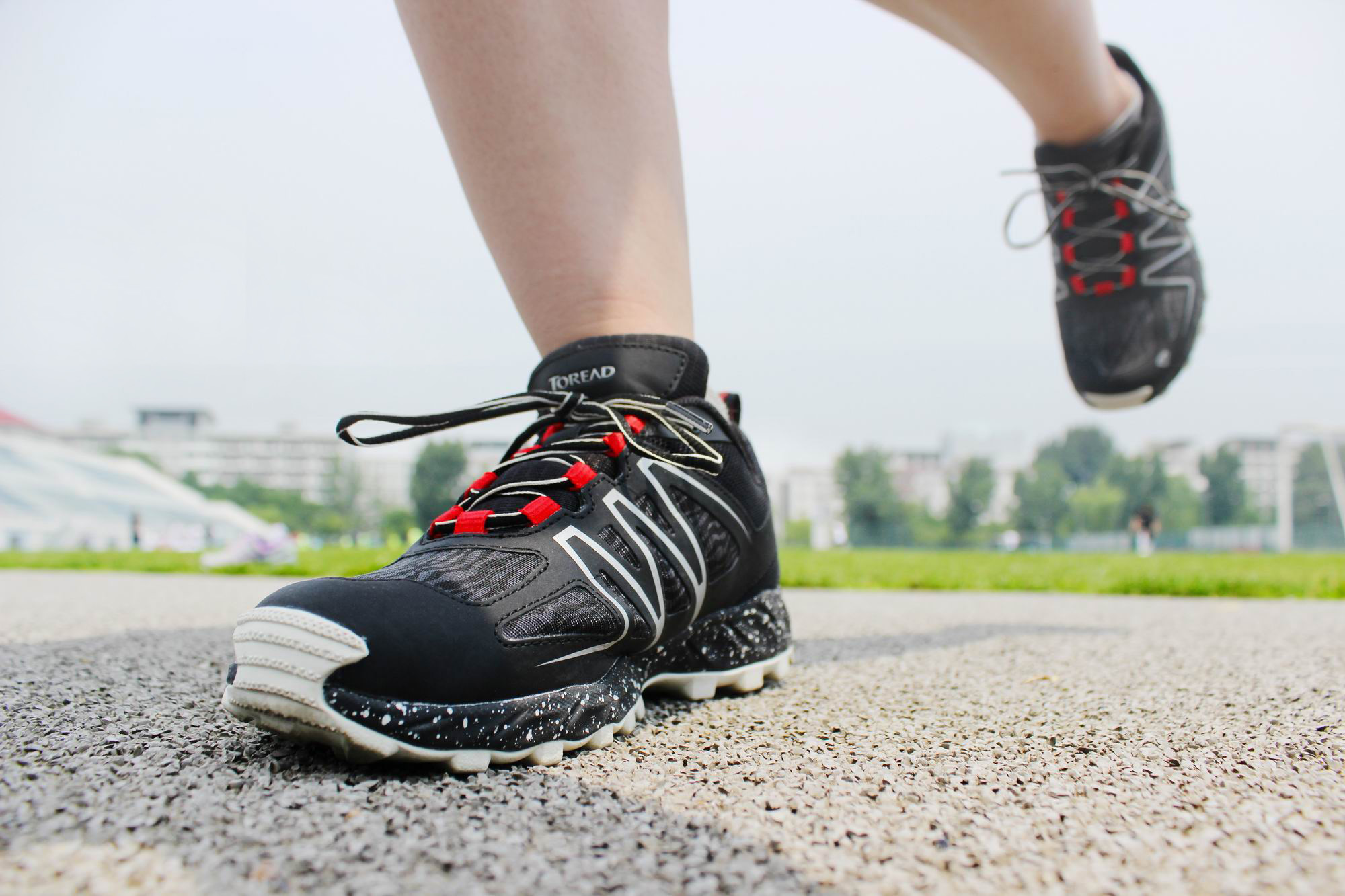 正品探路者越野跑鞋,探路者防滑耐磨跑鞋