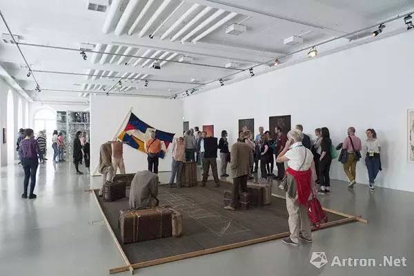 「直击卡塞尔」如何把卡塞尔打造成“最具政治性的”文献展?