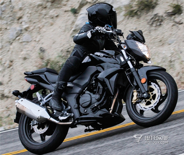 国内值得推荐的摩托车150,双缸摩托车街车2-3万左右