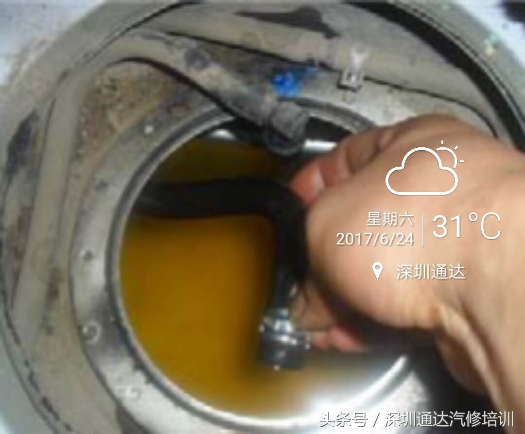 为什么汽车油表突突的时候不动了,为什么油表会突然下降又回升